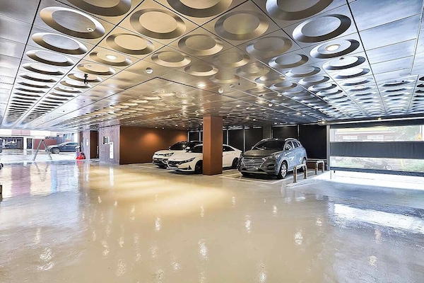 Estacionamiento gratis, valet parking gratis