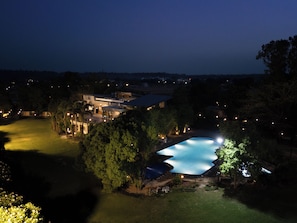 2 piscinas externas