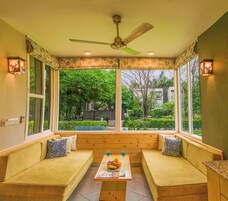 Villa, vistas al complejo turístico | Escritorio, wifi gratis, ropa de cama