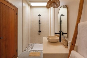 Villa | Bathroom