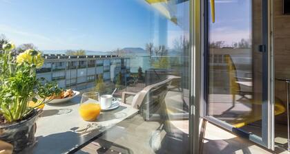 Sunset Resort 409 With Pool, Fonyód, Hungary