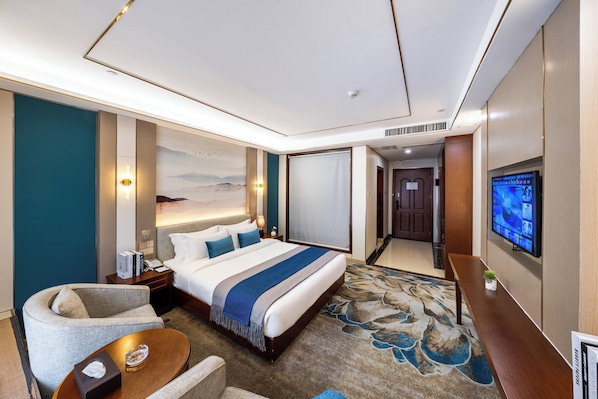 Desk, laptop workspace, free WiFi, bed sheets - Xinrun Hua Hotel Hongqiao Park Branch (Shenzhen)