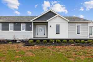 Exterior detail - Large PEI Home with Bunk Room, Two Kitchens & Relaxing Outdoor Deck (Prince Edward Island)
