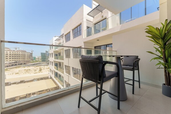 Deluxe Apartment, 1 Bedroom | Balcony view - Maison Privee - Tranquil Escape w/ Balcony and High-End Facilities (Dubai)