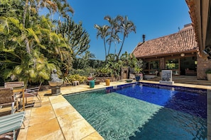 Pool - Beautiful Mansion in Asuncion (Vila Assunção Porto Alegre)