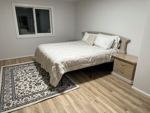 4 chambres, fer et planche à repasser, Wi-Fi, draps fournis