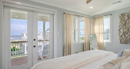 Alma de Mar • Chic Brand New Beach House • Steps From the Beach • Amazing Views!