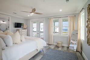 4 bedrooms, iron/ironing board, travel cot, free WiFi