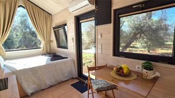 1 camera, Wi-Fi, lenzuola