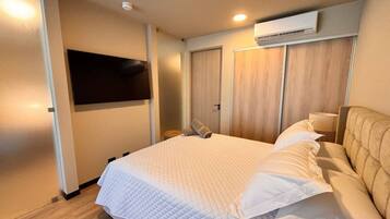 1 bedroom, iron/ironing board, WiFi, bed sheets