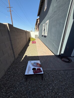 Property grounds - King Suite-Mins to Hosp: VA, PCH, Mayo. Close to everything: Sports, Restaurants (Phoenix)