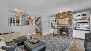 TV, fireplace, offices