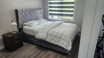 2 Schlafzimmer, Schreibtisch, Bügeleisen/Bügelbrett, kostenloses WLAN