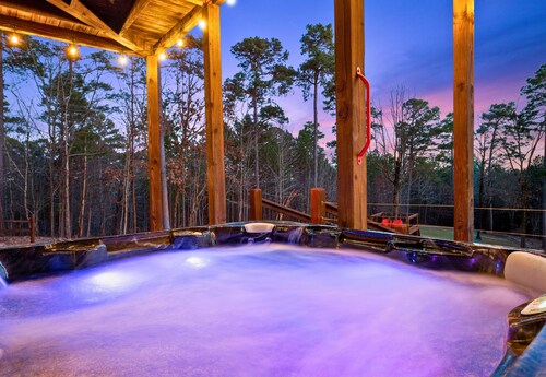 2 Luxe Cabins | Game Rooms | Outdoor Games