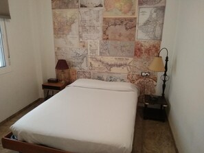 1 chambre, fer et planche à repasser, accès Internet, draps fournis