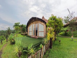 Quarto casal ou duplo standard, sacada, vista para a montanha | Terraço/pátio