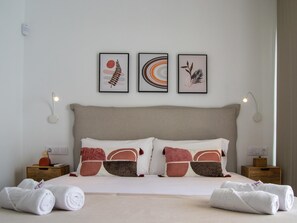 1 bedroom, iron/ironing board, internet, bed sheets