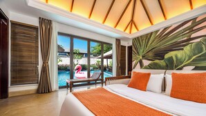 A hotel room with a large bed, a view of a swimming pool, and a tropical mural. - GuangPo MeiYa Homestay LingShui (Lingshui)