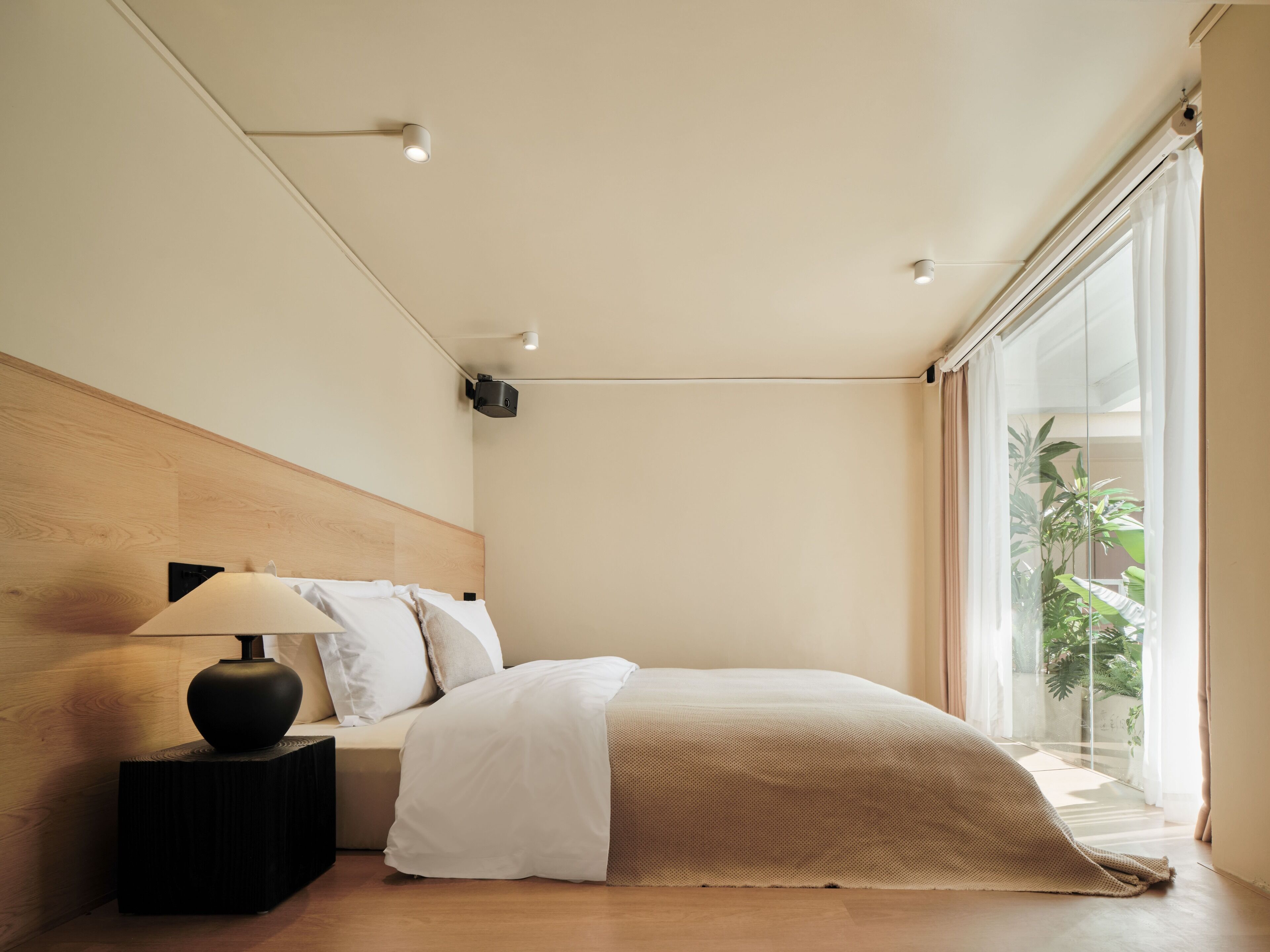 Superior Double Room | Blackout curtains, free WiFi