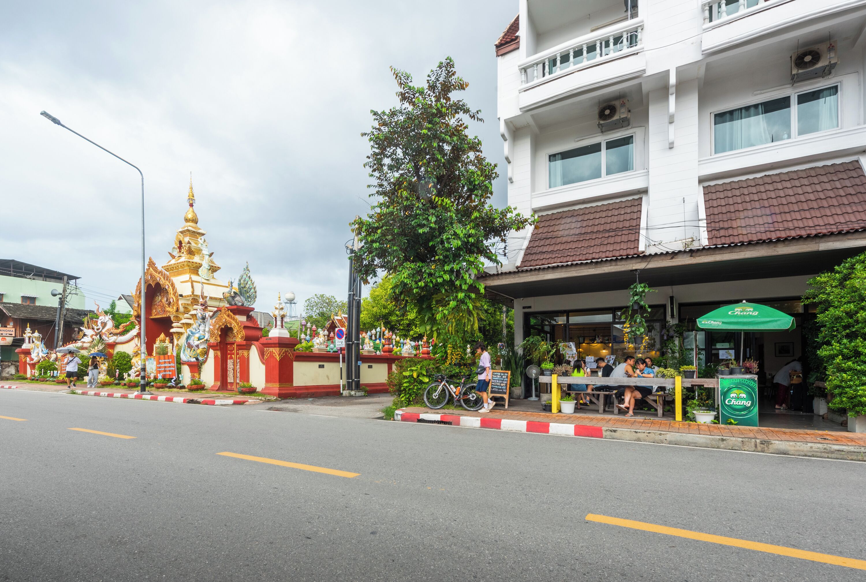 บริเวณภายนอก
