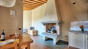 Dining - Torre 1- Vacation Rental in Chianti (Poggibonsi)