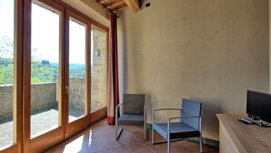 Interior - Torre 1- Vacation Rental in Chianti (Poggibonsi)