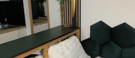 1 bedroom, in-room safe, desk, free WiFi