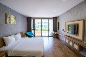 9 chambres, fer et planche à repasser, Wi-Fi, draps fournis