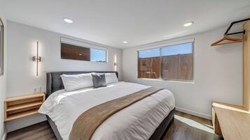 House, 1 Bedroom, Kitchen, pemandangan gurun | 1 bilik tidur, peralatan tempat tidur premium, seterika/papan seterika