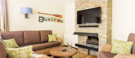 Tv, pejs, bordtennisbord