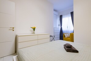 1 chambre, fer et planche à repasser, Wi-Fi, literie fournie