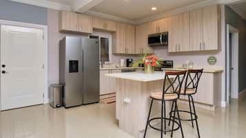 Microwave, stovetop, dishwasher
