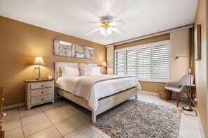 2 Schlafzimmer, Schreibtisch, Bügeleisen/Bügelbrett, Internetzugang