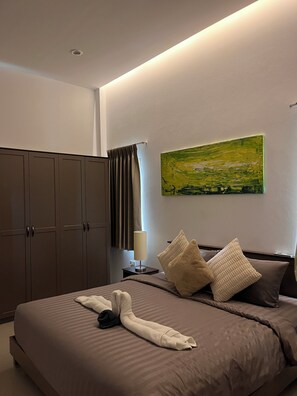 2 bedrooms, WiFi, bed sheets