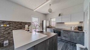 Fridge, microwave, oven, dishwasher - Villa Matej by Villas Guide (Zaton)