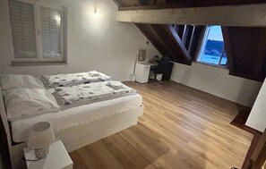 3 Schlafzimmer, Bügeleisen/Bügelbrett, kostenloses WLAN, Bettwäsche