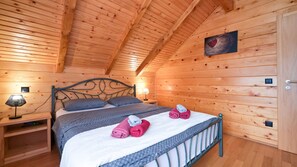 4 soverom, strykejern/-brett, wi-fi (inkludert) og sengetøy