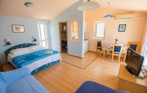 2 Schlafzimmer, Bügeleisen/Bügelbrett, kostenloses WLAN, Bettwäsche