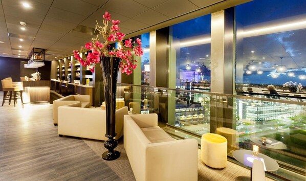 酒吧(店内)