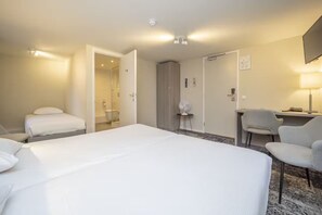 1 chambre, fer et planche Ă repasser, Wi-Fi gratuit, draps fournis