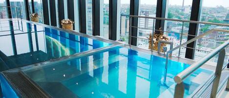 Piscina interna