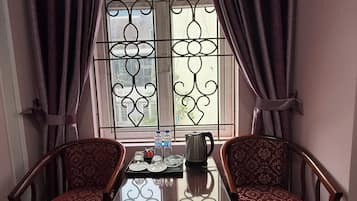 Premium bedding, memory foam beds, free minibar items