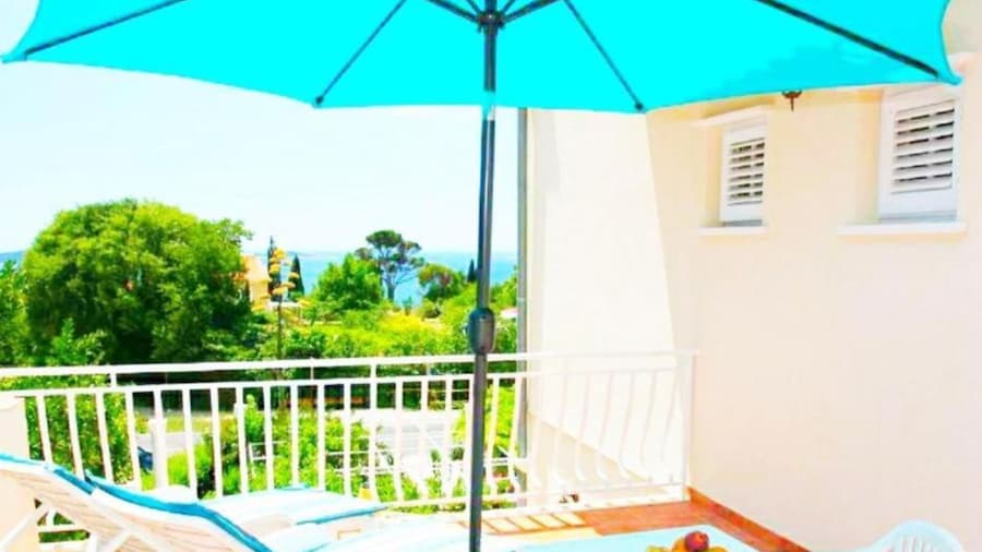 Apartments & Rooms Cakelic II