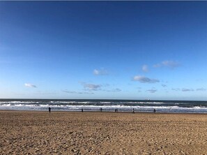 Platja a a prop 