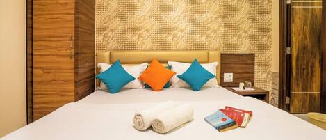 Deluxe Private A/C Room with Ensuite Bathroom