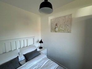 2 bedrooms, Internet