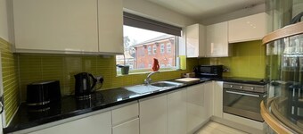 2-Bedroom Modern Home in Historic Lincoln