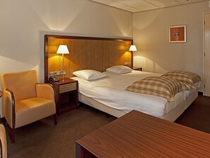 1 quarto, Wi-Fi de cortesia, roupa de cama