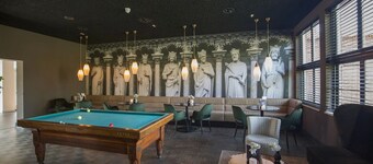 Where History and Nature Meet for the Perfect Relaxing Getaway! Onsite Dining!