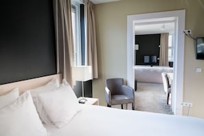 1 habitación, tabla de planchar con plancha, wifi gratis y ropa de cama 